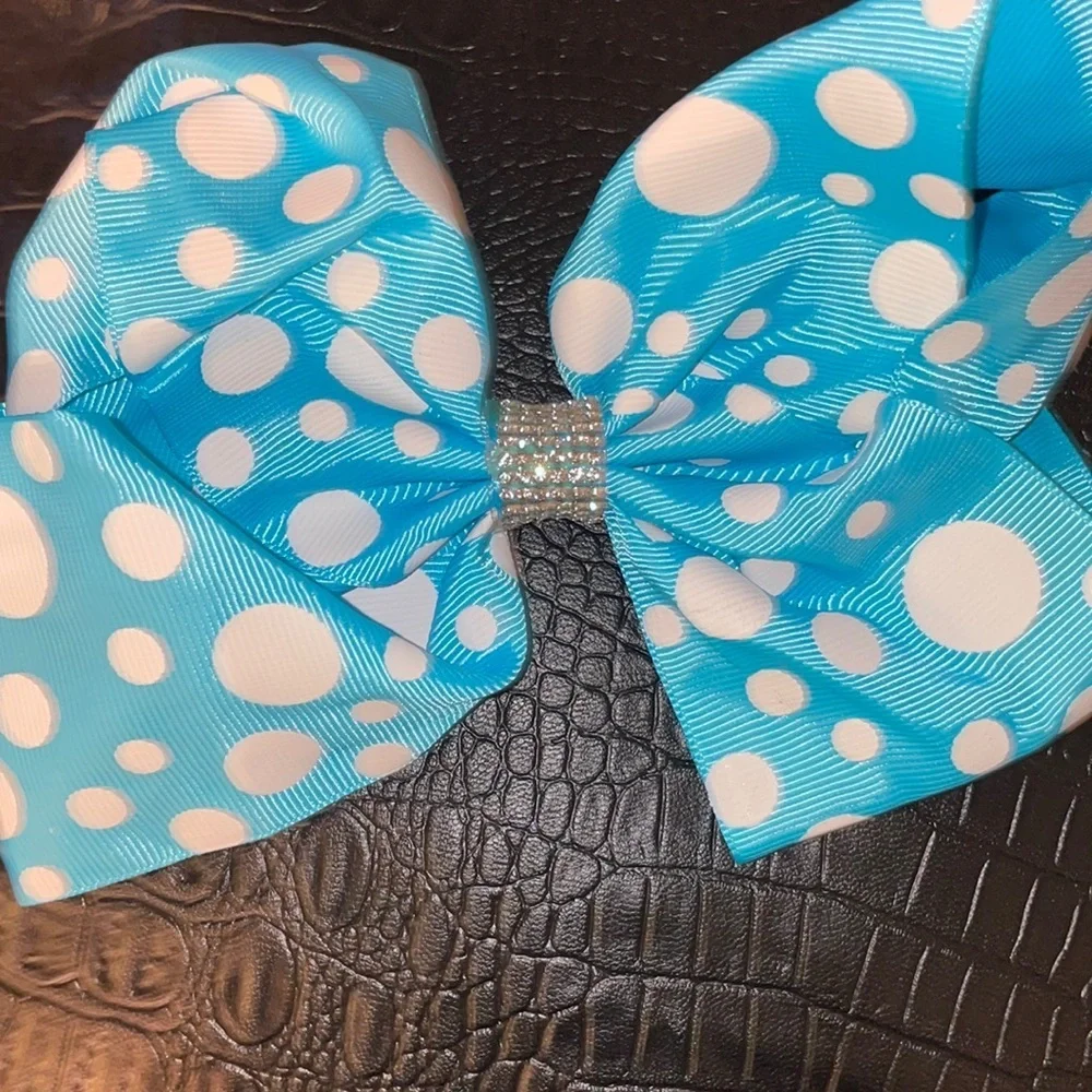 Polkadot bow!